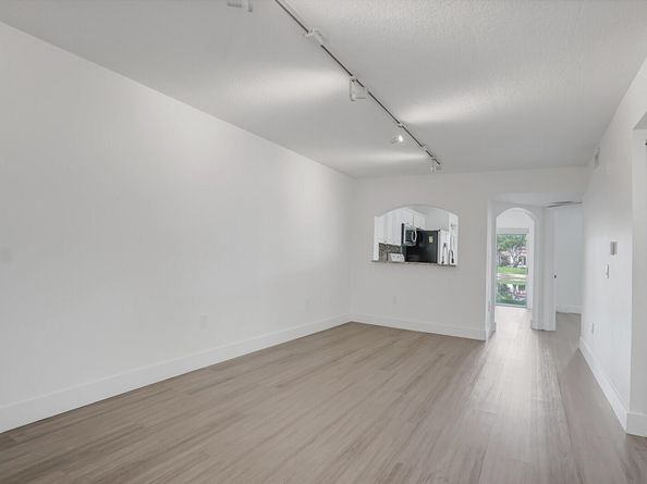 3474 Briar Bay Boulevard 103, West Palm Beach FL 33411