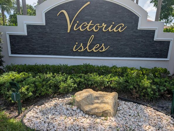 4732 NW 59th Manor, Coconut Creek FL 33073