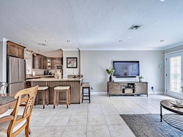 1131 SE 5th Ave, Pompano Beach FL 33060