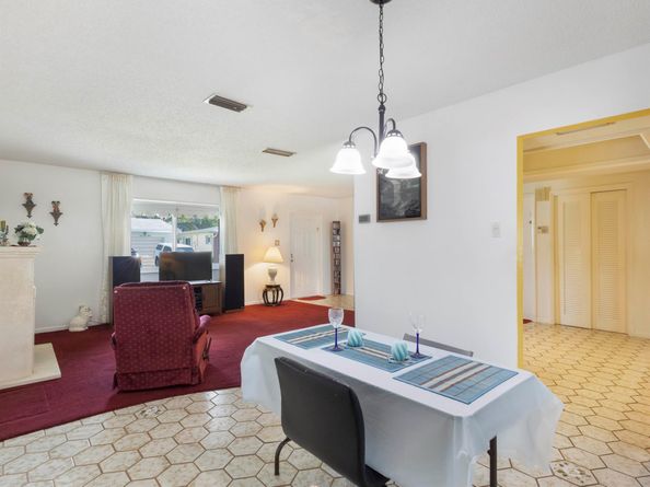 6975 NW 12th Street, Margate FL 33063