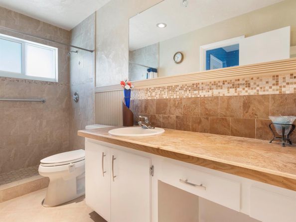 6975 NW 12th Street, Margate FL 33063