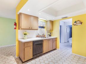 6975 NW 12th Street, Margate FL 33063