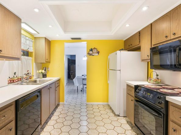 6975 NW 12th Street, Margate FL 33063