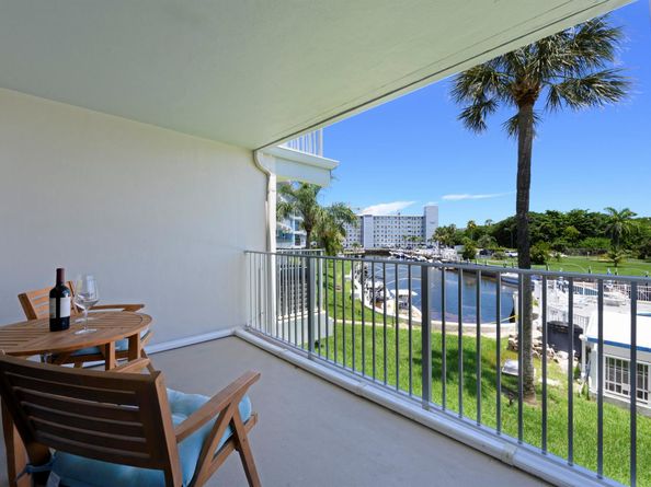 1445 SE 15th Court 203, Deerfield Beach FL 33441
