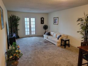 2800 Somerset 312, Lauderdale Lakes FL 33311