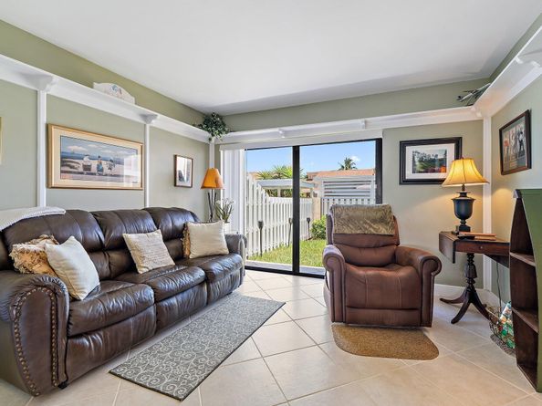 17205 Hilliard Terrace, Jupiter FL 33477
