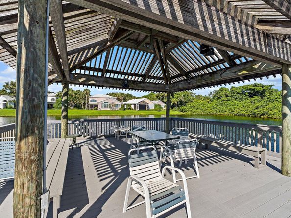 17205 Hilliard Terrace, Jupiter FL 33477