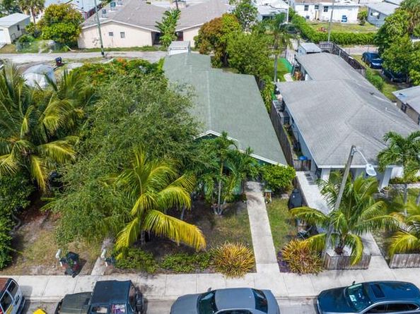 215 S E Street, Lake Worth Beach FL 33460