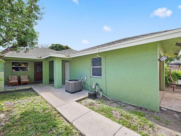 215 S E Street, Lake Worth Beach FL 33460