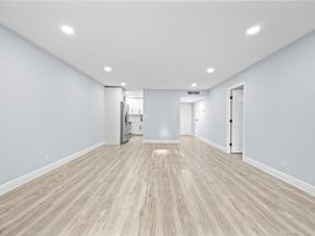 6061 N Falls Cir Dr 109, Lauderhill FL 33319