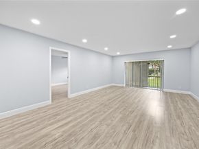 6061 N Falls Cir Dr 109, Lauderhill FL 33319