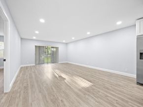 6061 N Falls Cir Dr 109, Lauderhill FL 33319