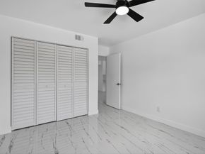 560 S Park Rd 267, Hollywood FL 33021