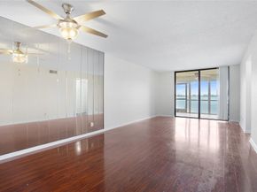 109 Lake Emerald Dr 110, Oakland Park FL 33309