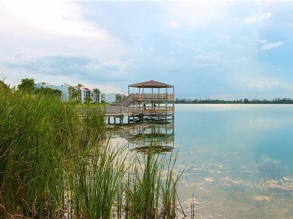 109 Lake Emerald Dr 110, Oakland Park FL 33309