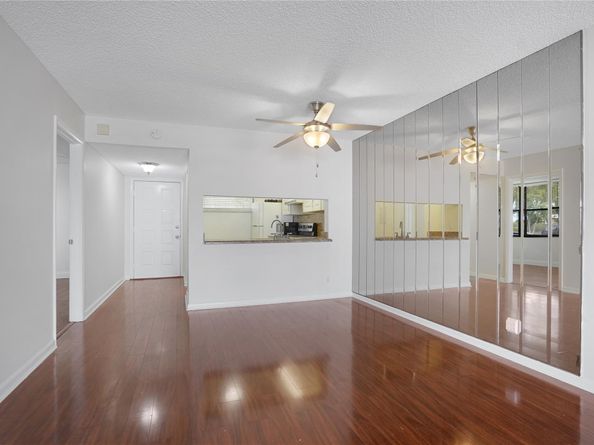 109 Lake Emerald Dr 110, Oakland Park FL 33309