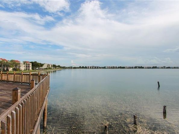 109 Lake Emerald Dr 110, Oakland Park FL 33309