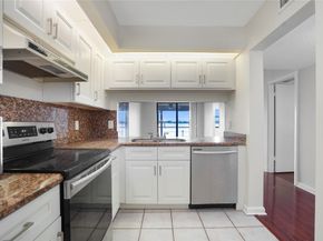 109 Lake Emerald Dr 110, Oakland Park FL 33309