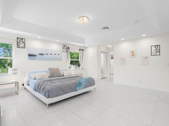 1254 NW 102nd Way, Coral Springs FL 33071