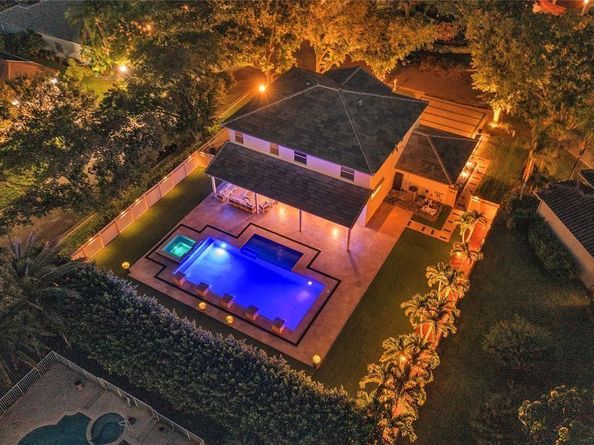 1254 NW 102nd Way, Coral Springs FL 33071