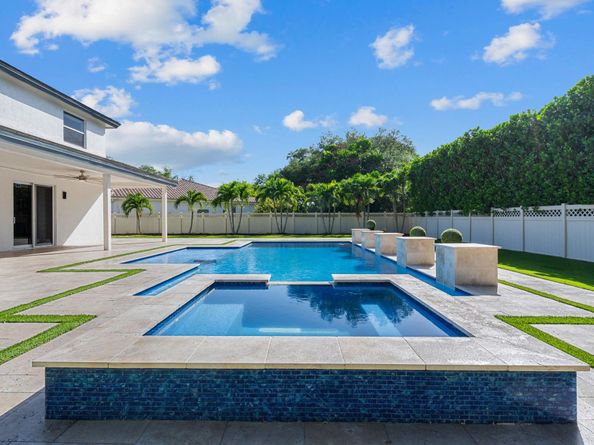 1254 NW 102nd Way, Coral Springs FL 33071