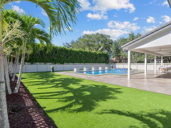 1254 NW 102nd Way, Coral Springs FL 33071