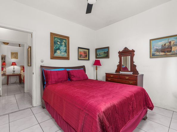 3264 NW 22nd Avenue, Oakland Park FL 33309