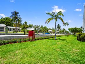 3210 SE 10th St 9F, Pompano Beach FL 33062
