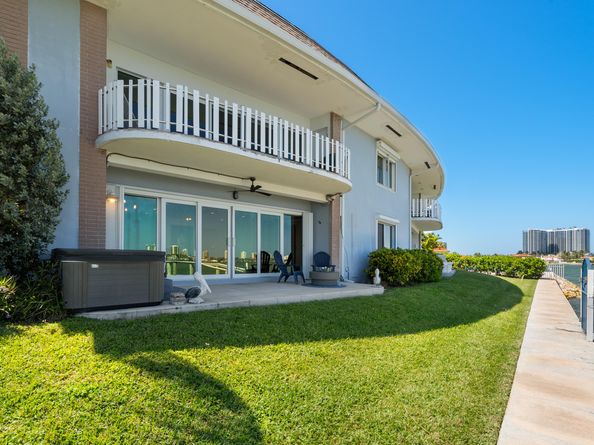 371 Wilma Circle 5, Riviera Beach FL 33404