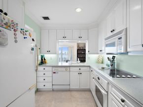 371 Wilma Circle 5, Riviera Beach FL 33404