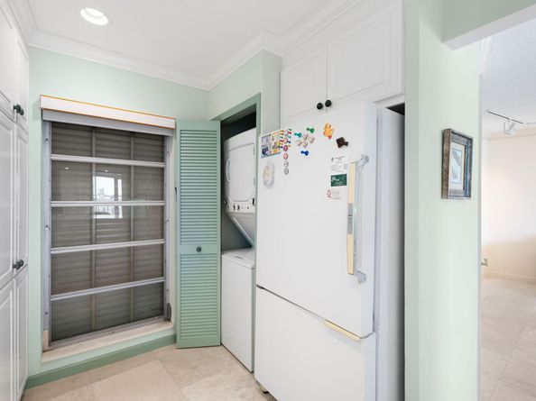 371 Wilma Circle 5, Riviera Beach FL 33404