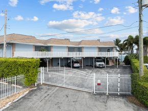 371 Wilma Circle 5, Riviera Beach FL 33404