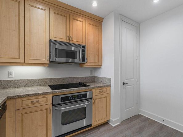 200 NE 2nd Avenue 401, Delray Beach FL 33444