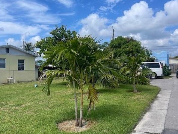 1125 N F Street, Lake Worth Beach FL 33460