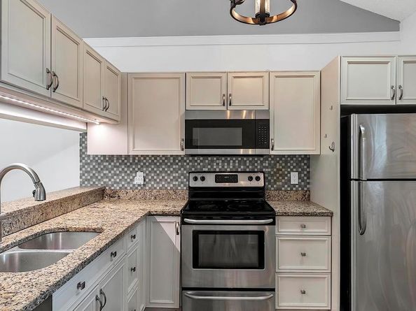 416 Buttonwood Place, Boca Raton FL 33431