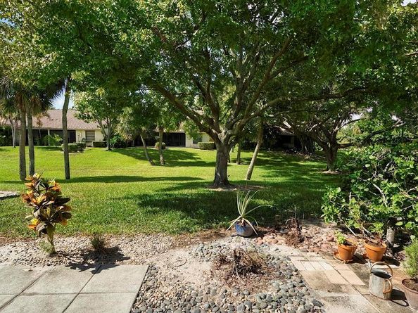 416 Buttonwood Place, Boca Raton FL 33431