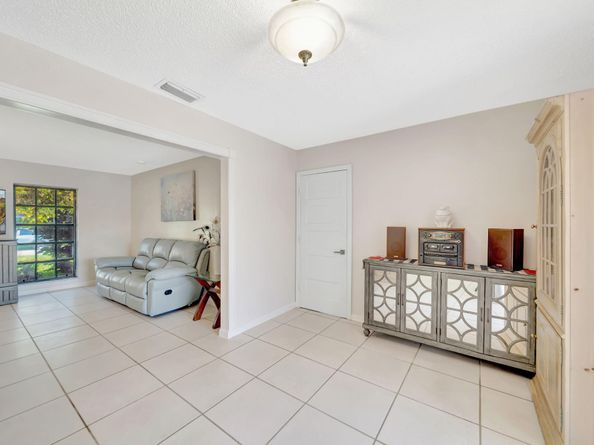2303 NW 115 Ave, Coral Springs FL 33065