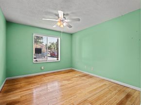 913 Coral Club Dr 913, Coral Springs FL 33071