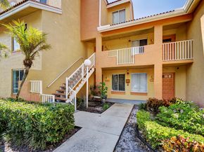 913 Coral Club Dr 913, Coral Springs FL 33071