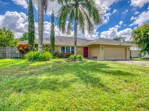 122 Heron Parkway, Royal Palm Beach FL 33411