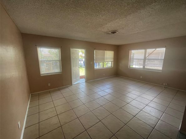 1314-1316 NW 8th Ave, Fort Lauderdale FL 33311