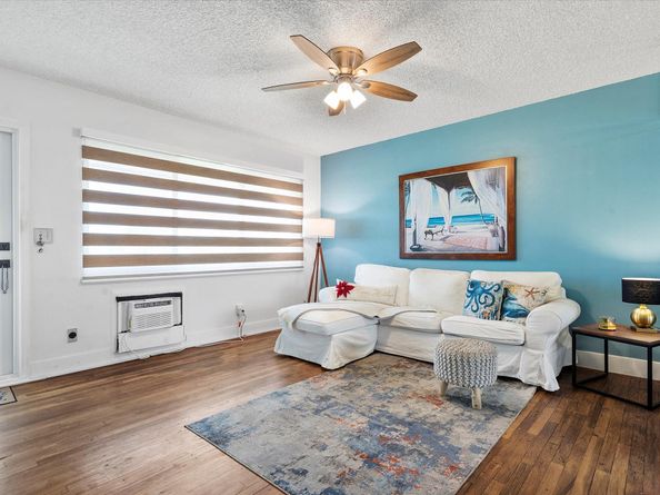 900 Atlantic Shores Blvd 209, Hallandale Beach FL 33009