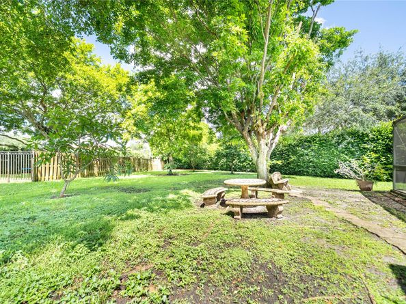 8635 Menteith Ter, Miami Lakes FL 33016