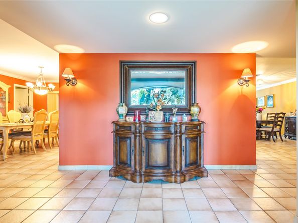 8635 Menteith Ter, Miami Lakes FL 33016