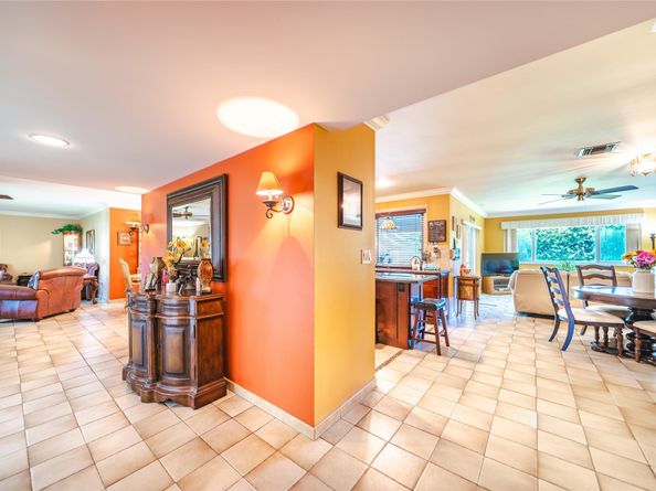 8635 Menteith Ter, Miami Lakes FL 33016