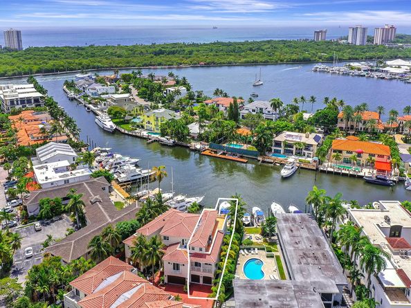 1368 Bayview Dr, Fort Lauderdale FL 33306