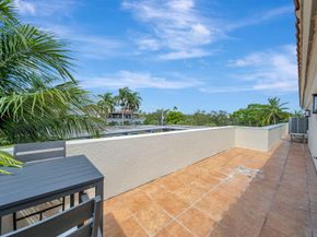 1368 Bayview Dr, Fort Lauderdale FL 33306