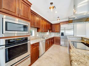 1368 Bayview Dr, Fort Lauderdale FL 33306