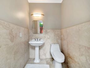 1368 Bayview Dr, Fort Lauderdale FL 33306