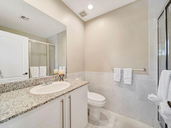 1368 Bayview Dr, Fort Lauderdale FL 33306